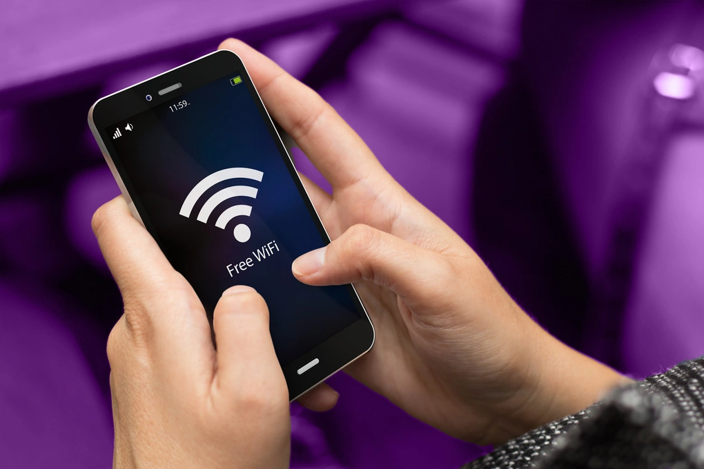 Google khuyến cáo hạn chế dùng Wi-Fi công cộng