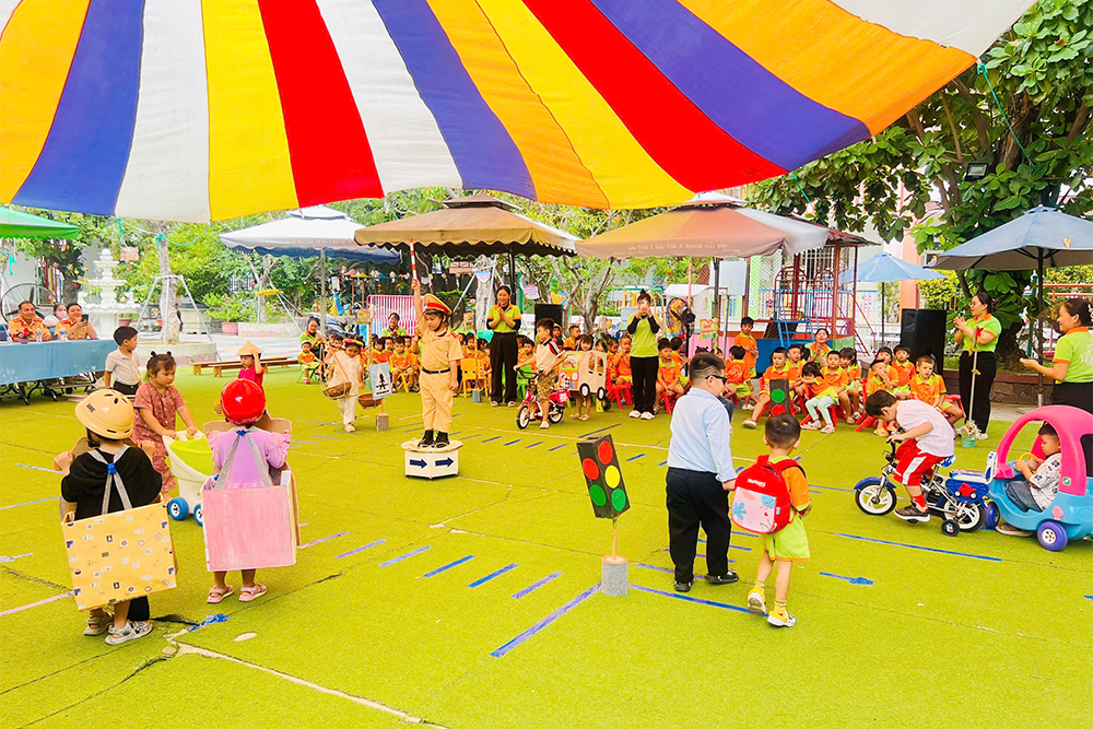 Các bạn được tham gia buổi tuyên truyền bằng những trò chơi tình huống