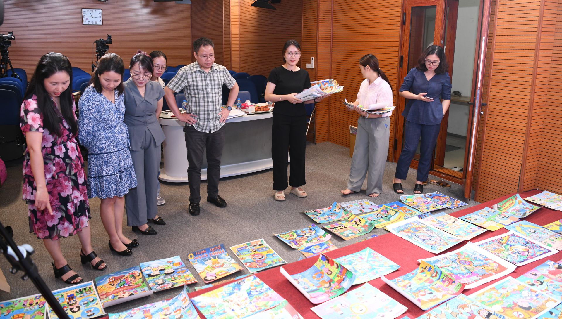 Ban Giám khảo cuộc thi “Đuối nước – Các bước phòng ngừa”.