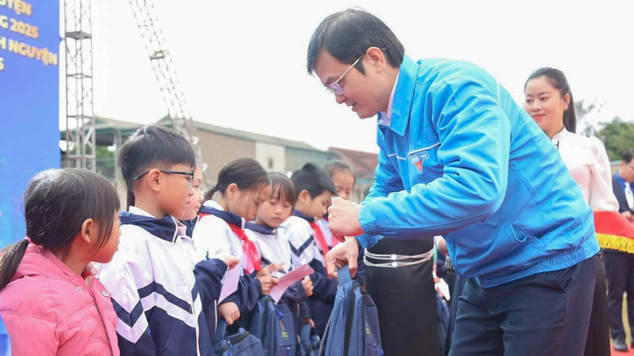 Khởi động đề án lớn đồng hành cùng thanh thiếu nhi vùng biên