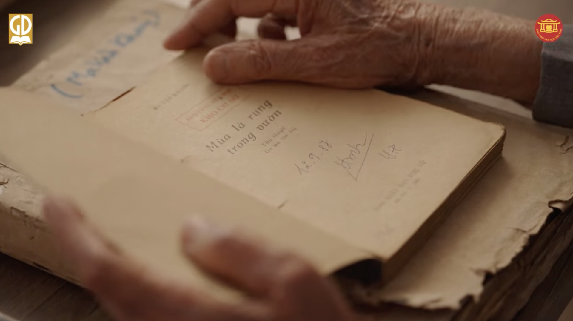    Tập 2 của chuyên mục, nhà văn Ma Văn Kháng trực tiếp chia sẻ những điều vô cùng thú vị về hoàn cảnh ra đời, cảm hứng sáng tác và tâm huyết mà ông đã gửi gắm vào tác phẩm 