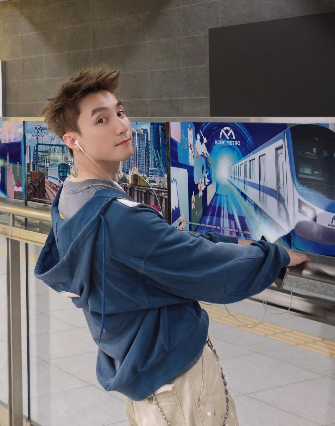 Sơn Tùng M-TP ủng hộ 700 triệu cho người dân vùng lũ.