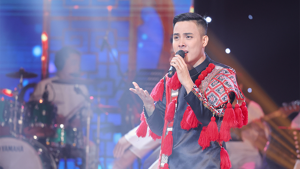 Quán quân Đặng Bảo Trung