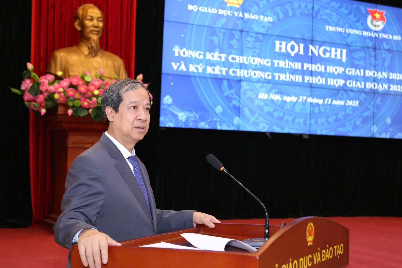 Bộ trưởng Bộ GD&ĐT Nguyễn Kim Sơn phát biểu tại chương trình.