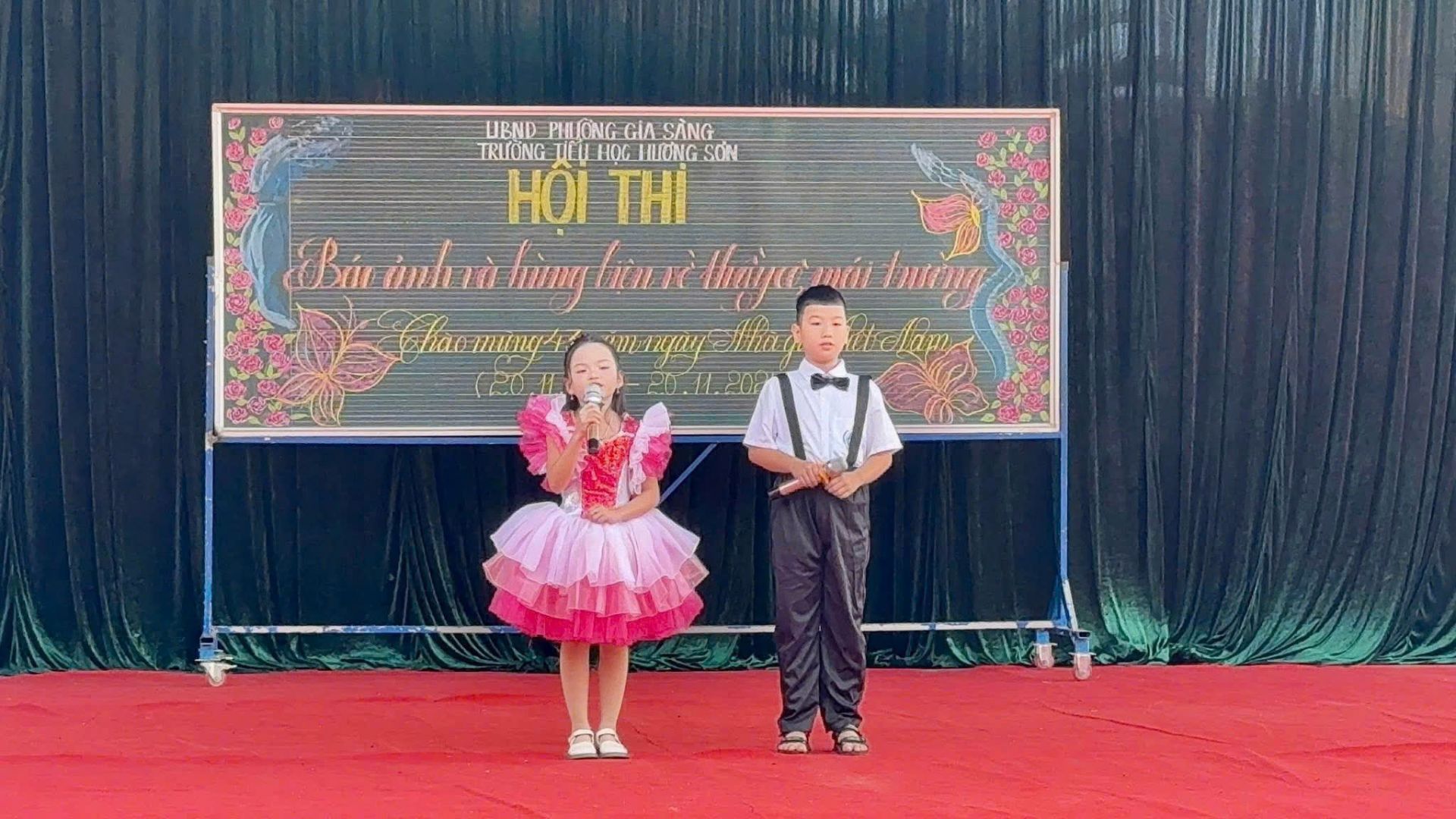 Học sinh trường TH Hương Sơn thể hiện kỹ năng hùng biện.