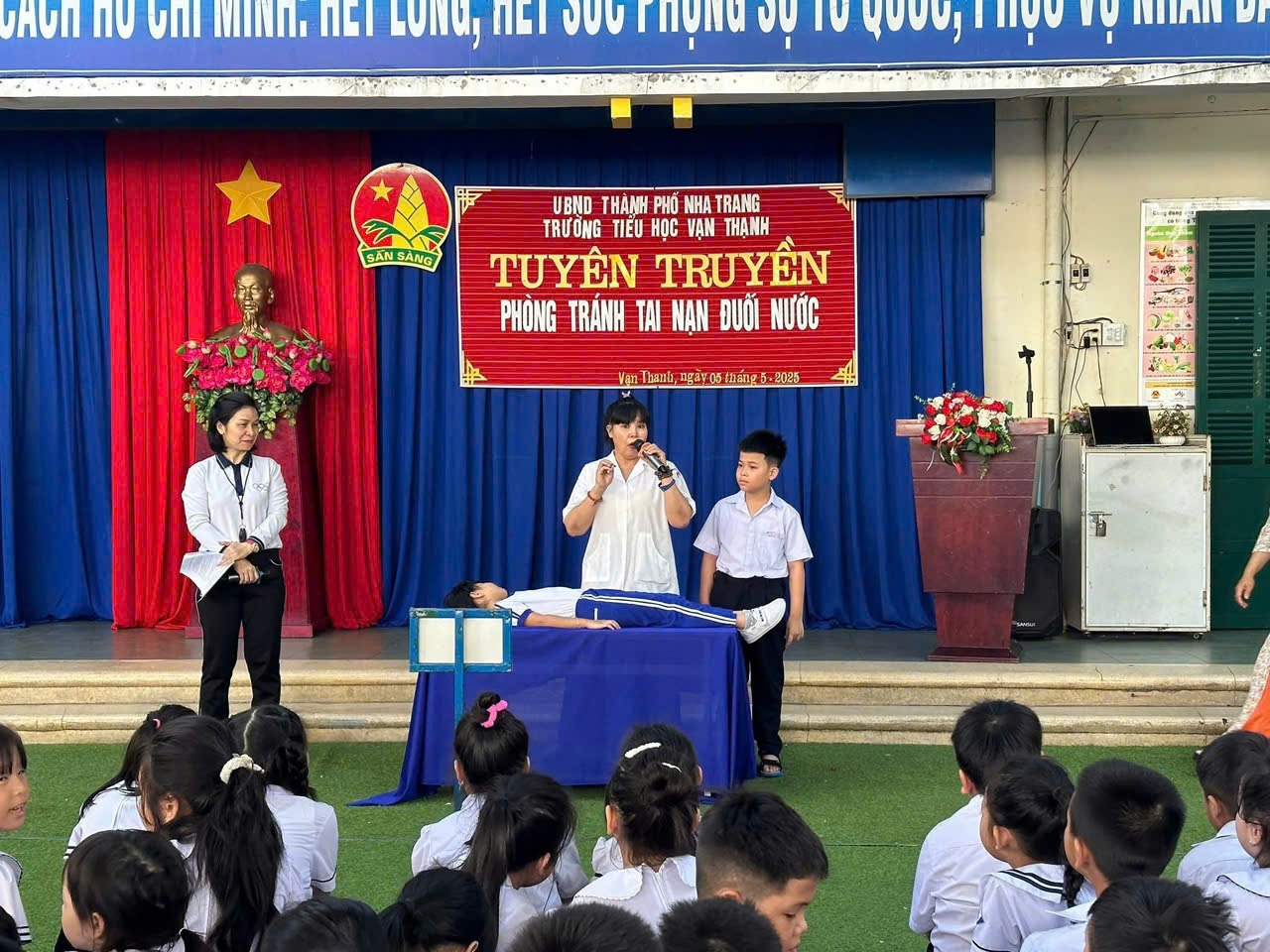 Truyền thông ngay trong cộng đồng là phương pháp nhanh và đạt hiệu quả cao.