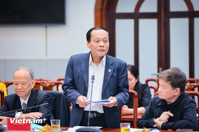 Phó Giáo sư, Tiến sỹ Nguyễn Văn Nhật phát biểu tại Hội thảo.