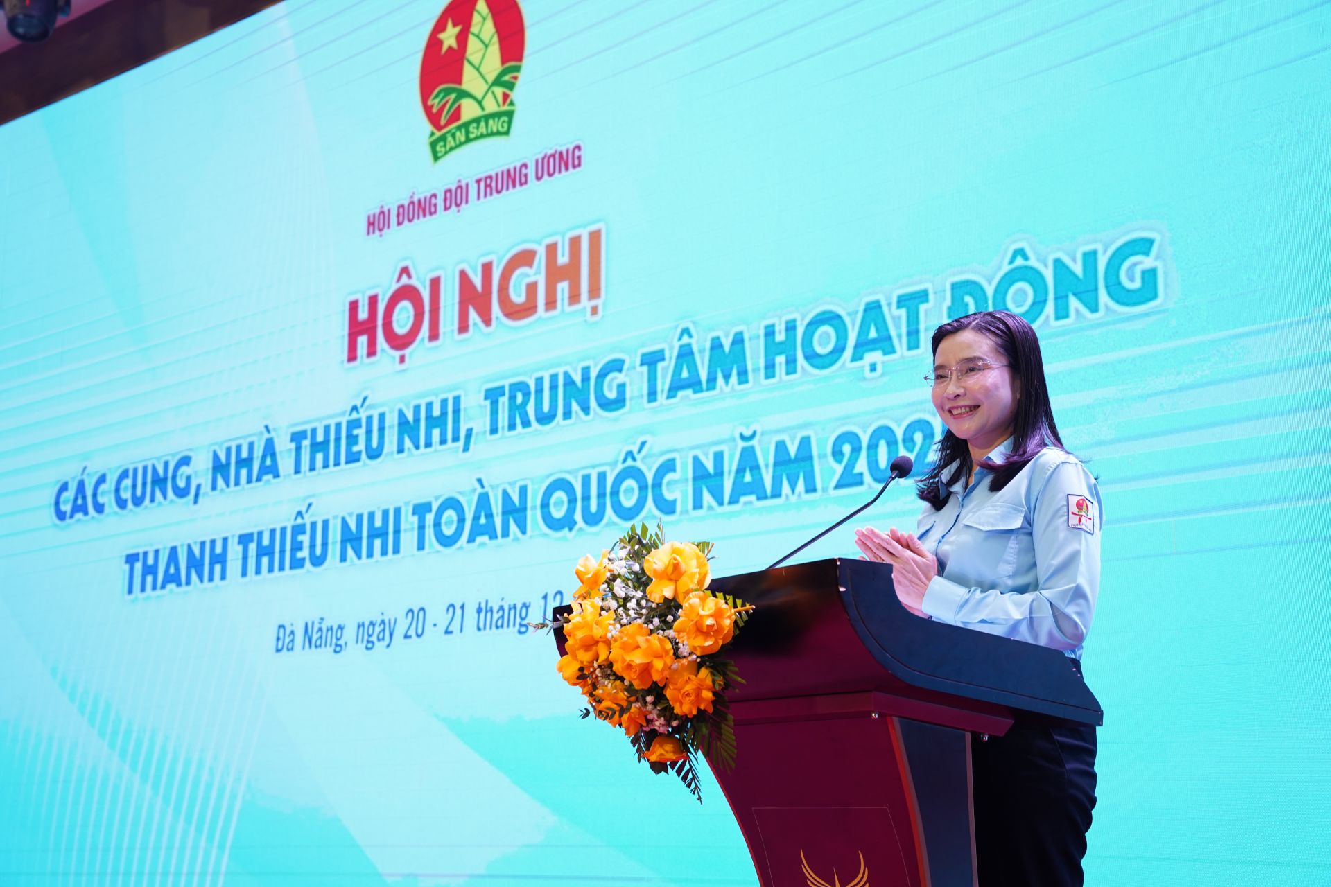 Chị Nguyễn Phạm Duy Trang ph&aacute;t biểu tại hội nghị.