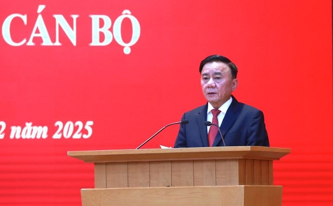 Đồng ch&iacute; Trần Cẩm T&uacute;, Ủy vi&ecirc;n Bộ Ch&iacute;nh trị, Thường trực Ban B&iacute; thư ph&aacute;t biểu tại Hội nghị. 