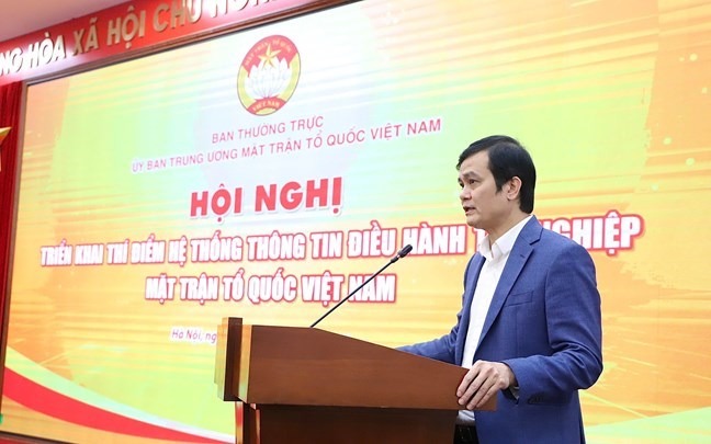 &Ocirc;ng B&ugrave;i Quang Huy, Ủy vi&ecirc;n Dự khuyết Trung ương Đảng, Ph&oacute; Chủ tịch Ủy ban Trung ương Mặt trận Tổ quốc Việt Nam, B&iacute; thư Thứ nhất Ban Chấp h&agrave;nh Trung ương Đo&agrave;n TNCSHCM ph&aacute;t biểu tại Hội nghị triển khai th&iacute; điểm hệ thống th&ocirc;ng tin điều h&agrave;nh t&aacute;c nghiệp MTTQ Việt Nam.