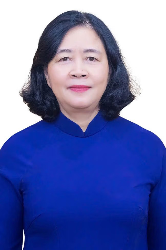 B&agrave; B&ugrave;i Thị Minh Ho&agrave;i - Ủy vi&ecirc;n Bộ Ch&iacute;nh trị, B&iacute; thư Trung ương Đảng, B&iacute; thư Đảng ủy MTTQ, c&aacute;c đo&agrave;n thể Trung ương, Chủ tịch Ủy ban Trung ương MTTQ Việt Nam 