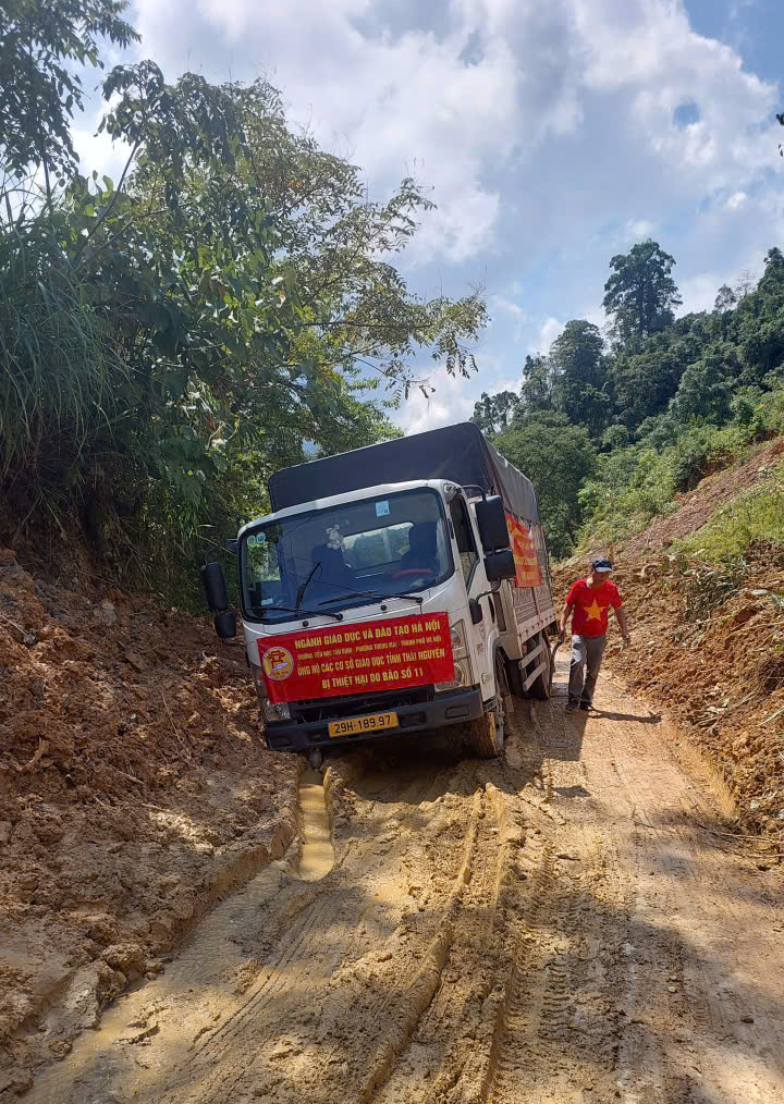 Chuyến đi gian nan nhưng đong đầy cảm x&uacute;c.