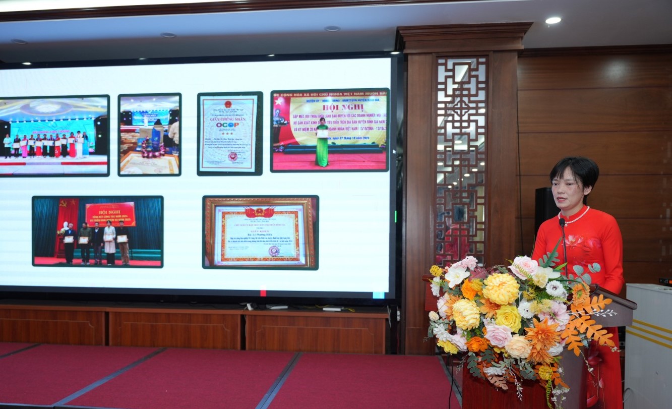 Dự &aacute;n Tr&agrave; Mộc Hồ Điệp - Ph&aacute;t triển kinh tế xanh từ rừng tại Ng&agrave;y Phụ nữ khởi nghiệp năm 2025.