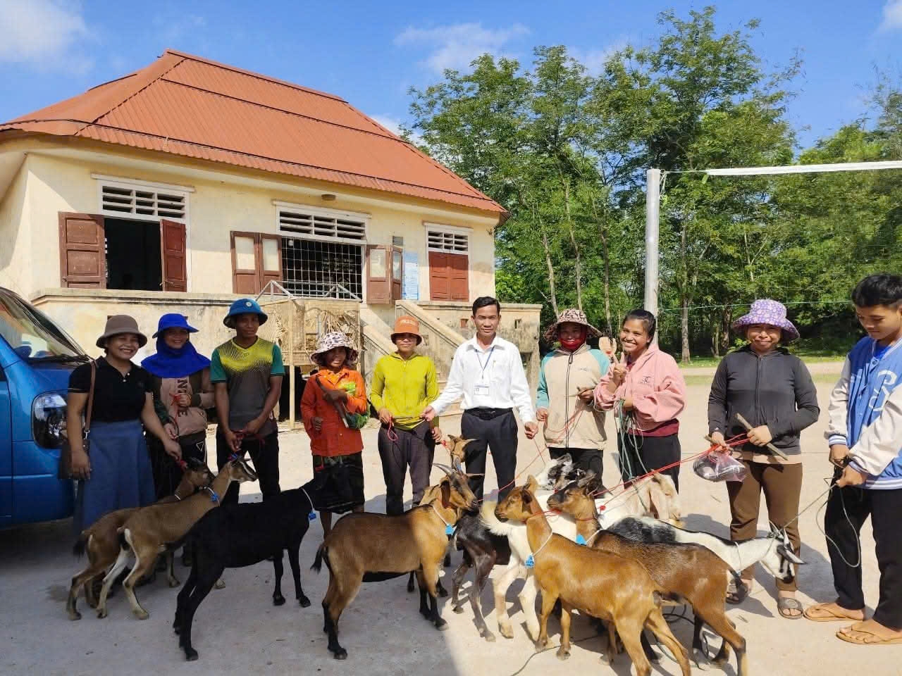 Sự hỗ trợ kịp thời của c&aacute;c cấp ch&iacute;nh quyền đem lại niềm hy vọng thay đổi cuộc sống cho từng gia đ&igrave;nh.