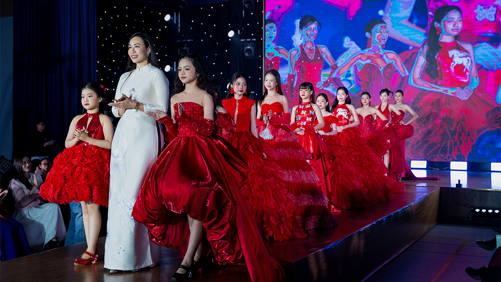 &ldquo;Vũ kh&uacute;c đam m&ecirc;&rdquo; &ndash; BST ch&agrave;o Tết 2026 của NTK Yến Ng&ocirc; v&agrave; thương hiệu thời trang beAnn.