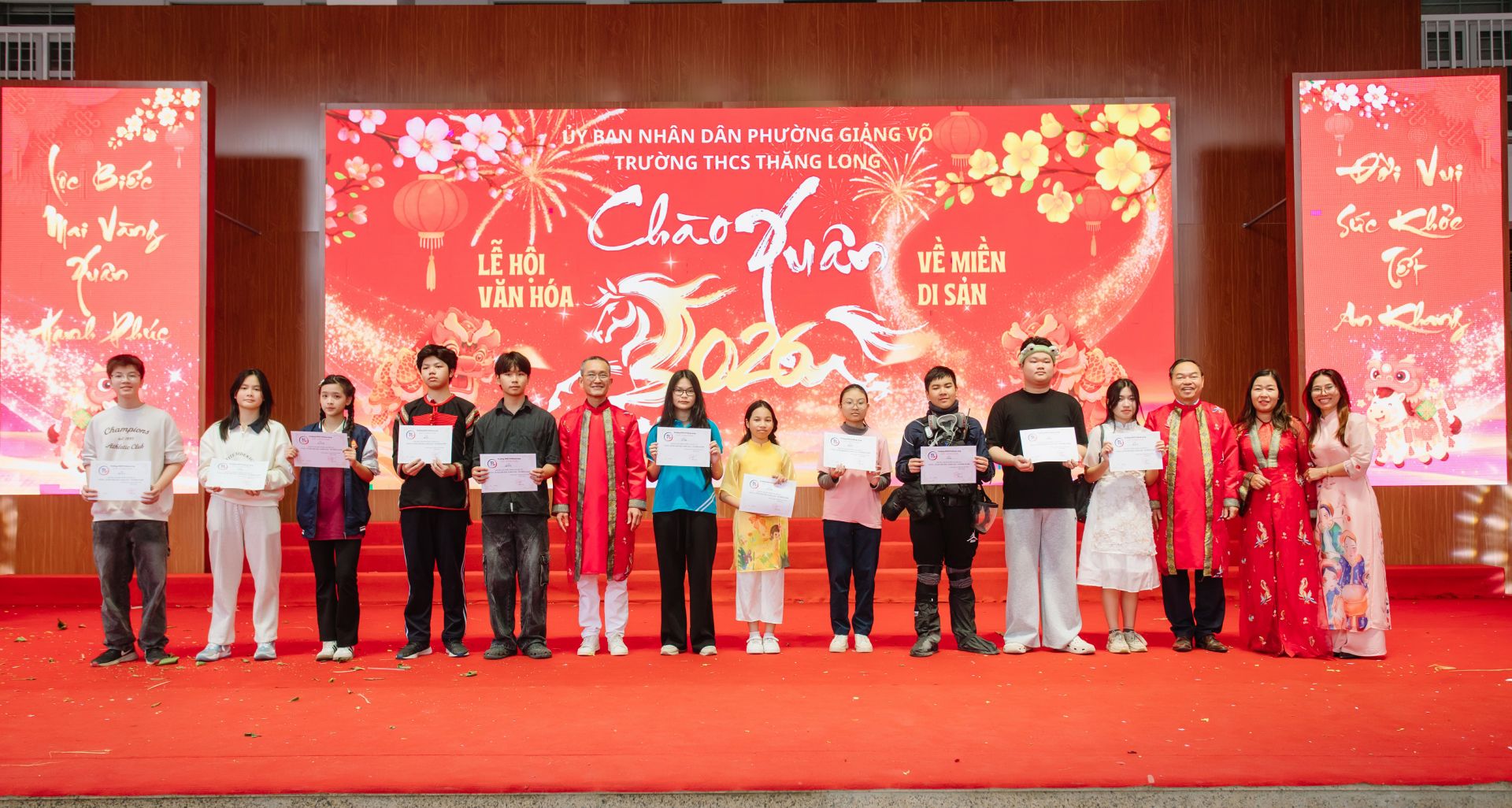 &ldquo;Về miền di sản&rdquo; l&agrave; h&agrave;nh tr&igrave;nh để c&aacute;c bạn học sinh hiểu hơn v&agrave; y&ecirc;u hơn gi&aacute; trị văn h&oacute;a d&acirc;n tộc.