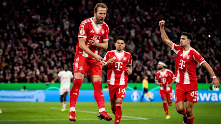 Harry Kane ghi b&agrave;n phạt đền mở tỷ số.