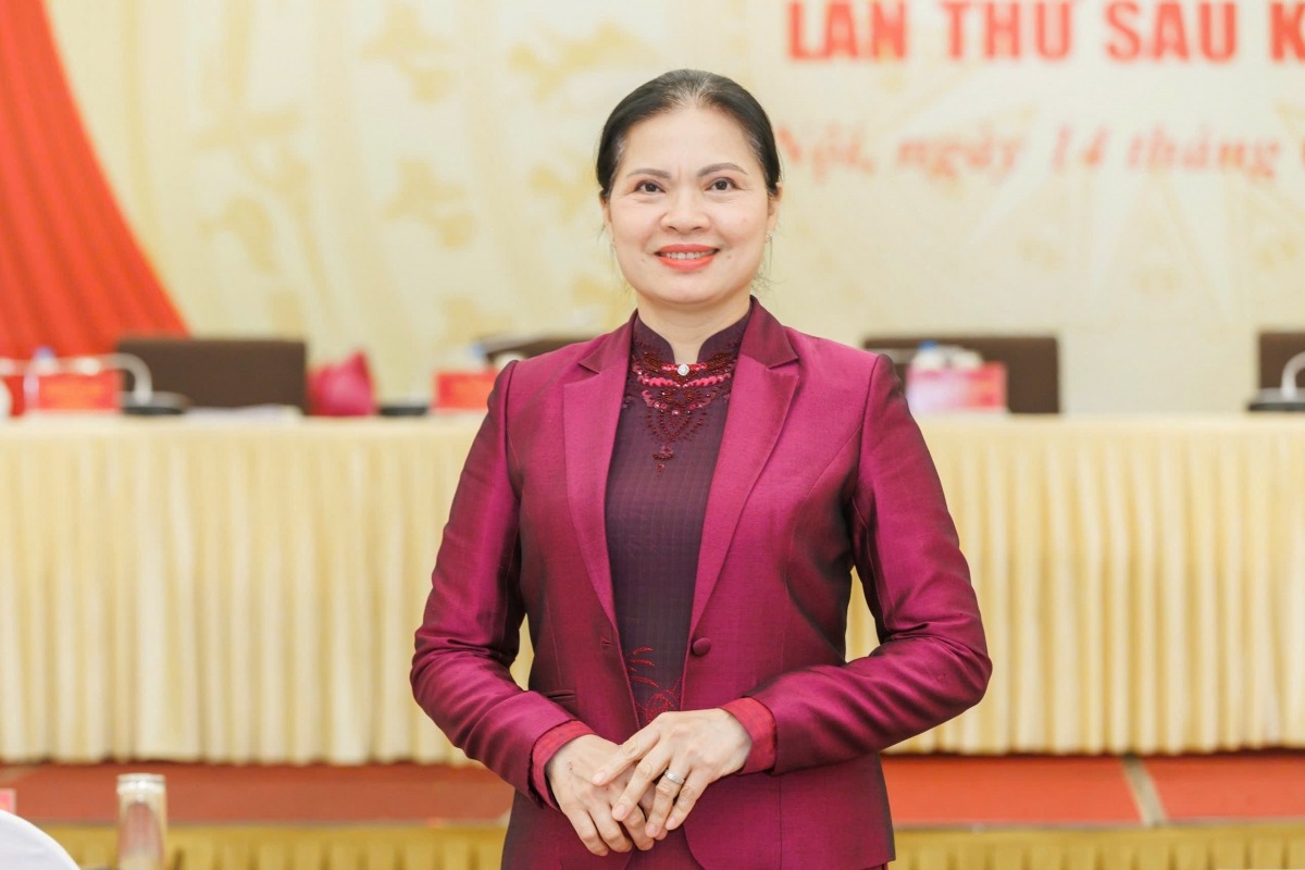 Ủy vi&ecirc;n Trung ương Đảng, Ph&oacute; B&iacute; thư Thường trực Đảng ủy MTTQ, c&aacute;c đo&agrave;n thể Trung ương, Ph&oacute; Chủ tịch - Tổng Thư k&yacute; UBTƯ MTTQ Việt Nam H&agrave; Thị Nga.