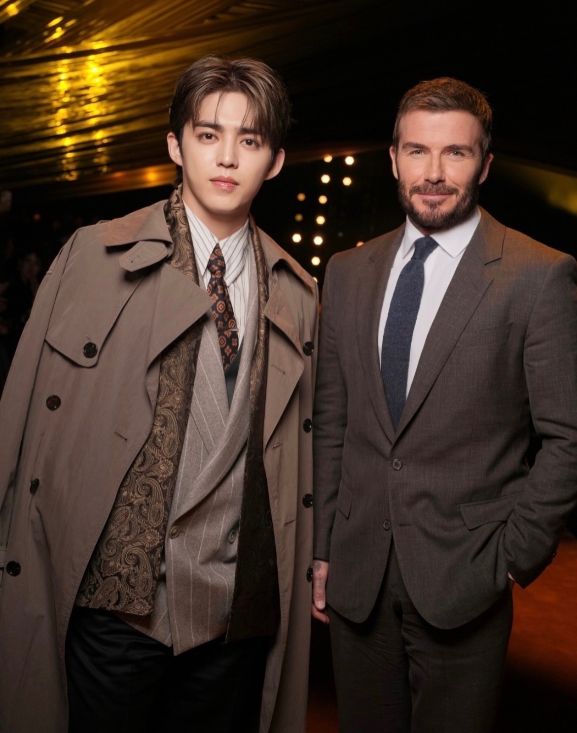 S.COUPS ngồi cạnh David Beckham trong buổi diễn. 