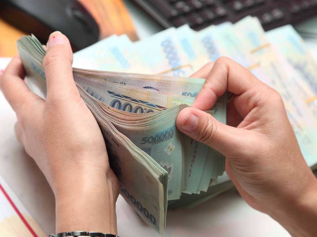 C&oacute; những trường tư thục thu tiền cọc v&agrave;o lớp 10 l&ecirc;n đến hơn 100 triệu đồng.