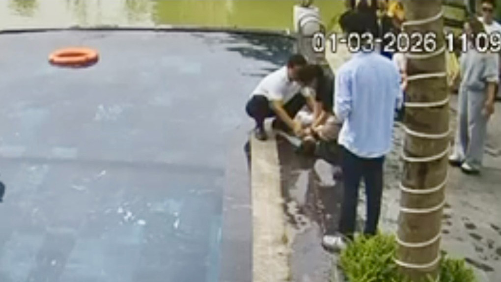 Em nhỏ 3 tuổi đuối nước được nữ bác sĩ cứu sống