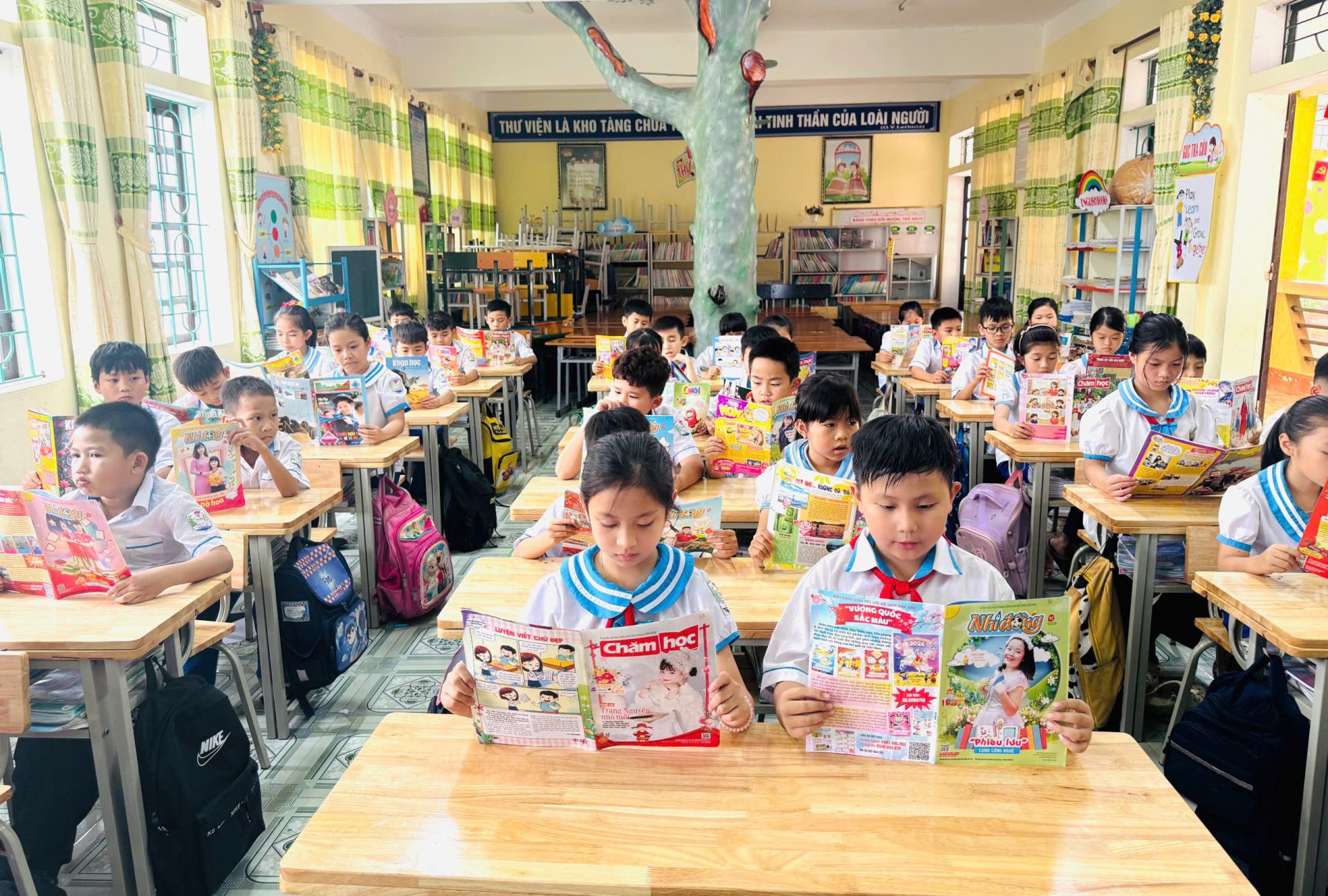 Khi B&aacute;o Đội trở th&agrave;nh &ldquo;bạn học&rdquo; trong giờ Tiếng Việt