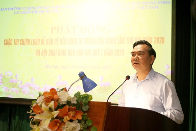 &Ocirc;ng Nguyễn Minh Chung, Trưởng Ban Tuy&ecirc;n gi&aacute;o v&agrave; D&acirc;n vận Đảng ủy MTTQ, c&aacute;c đo&agrave;n thể Trung ương ph&aacute;t biểu tại Hội nghị .