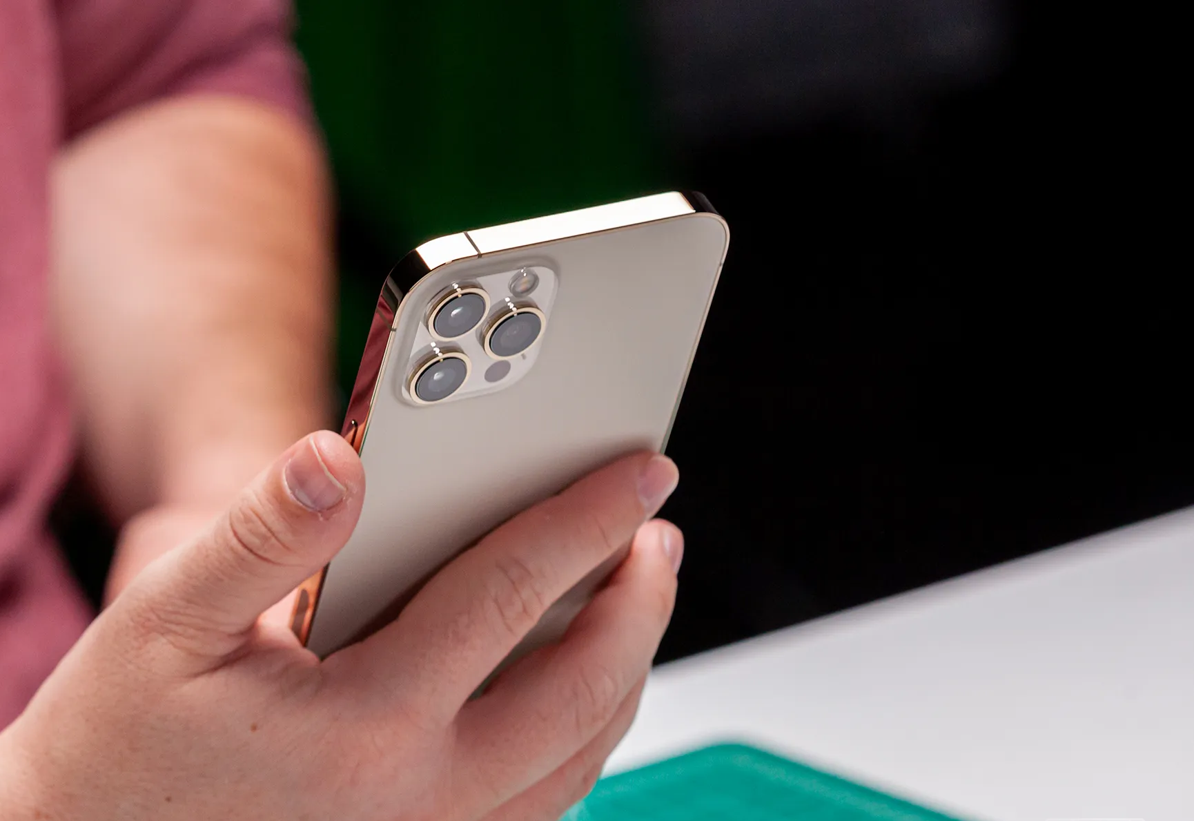 Bản cập nhật iOS 26.4 được kỳ vọng sẽ cải thiện độ ch&iacute;nh x&aacute;c của b&agrave;n ph&iacute;m khi người d&ugrave;ng g&otilde; nhanh.