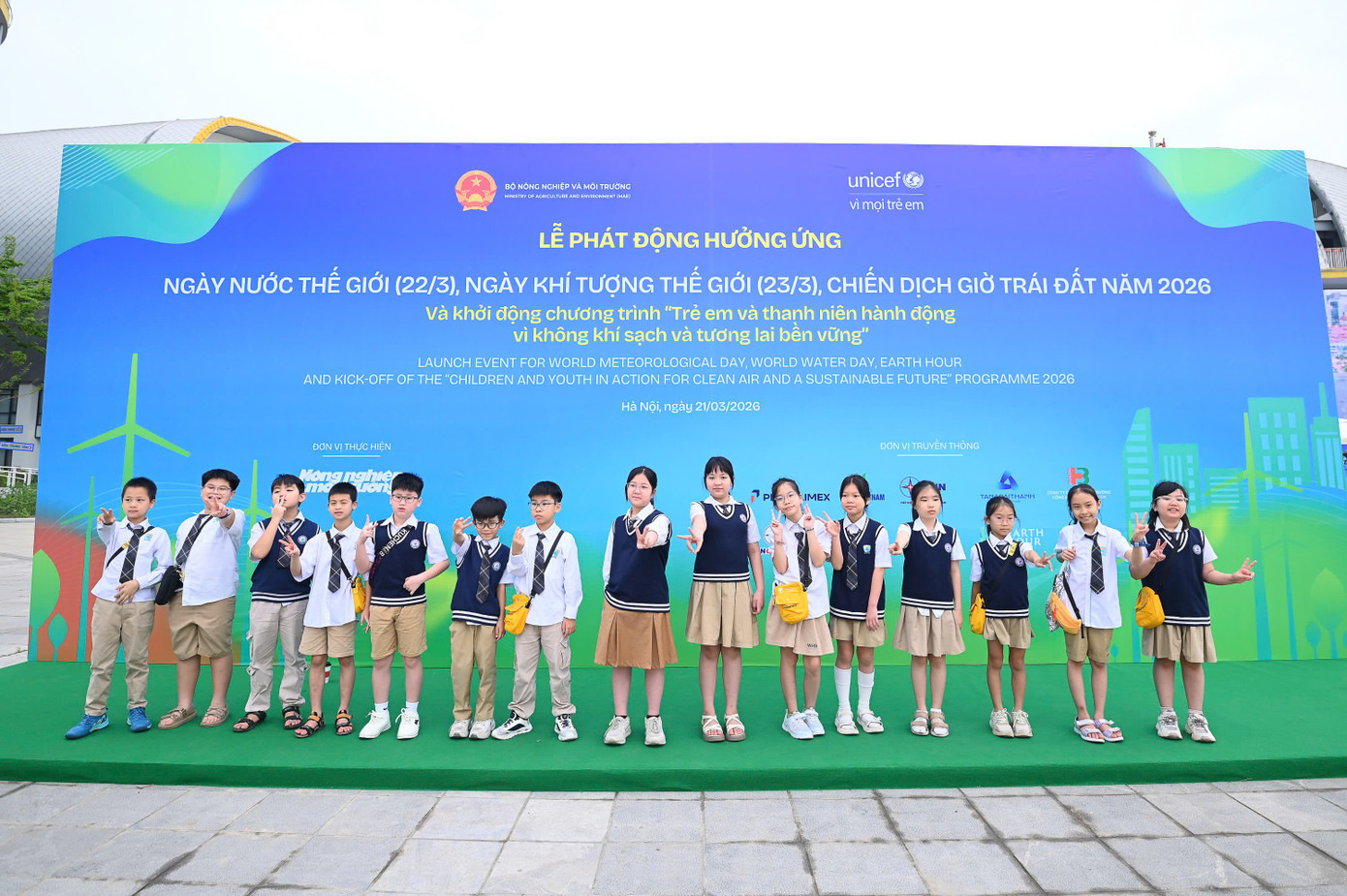 Trẻ em và Thanh niên hành động vì không khí sạch và tương lai bền vững