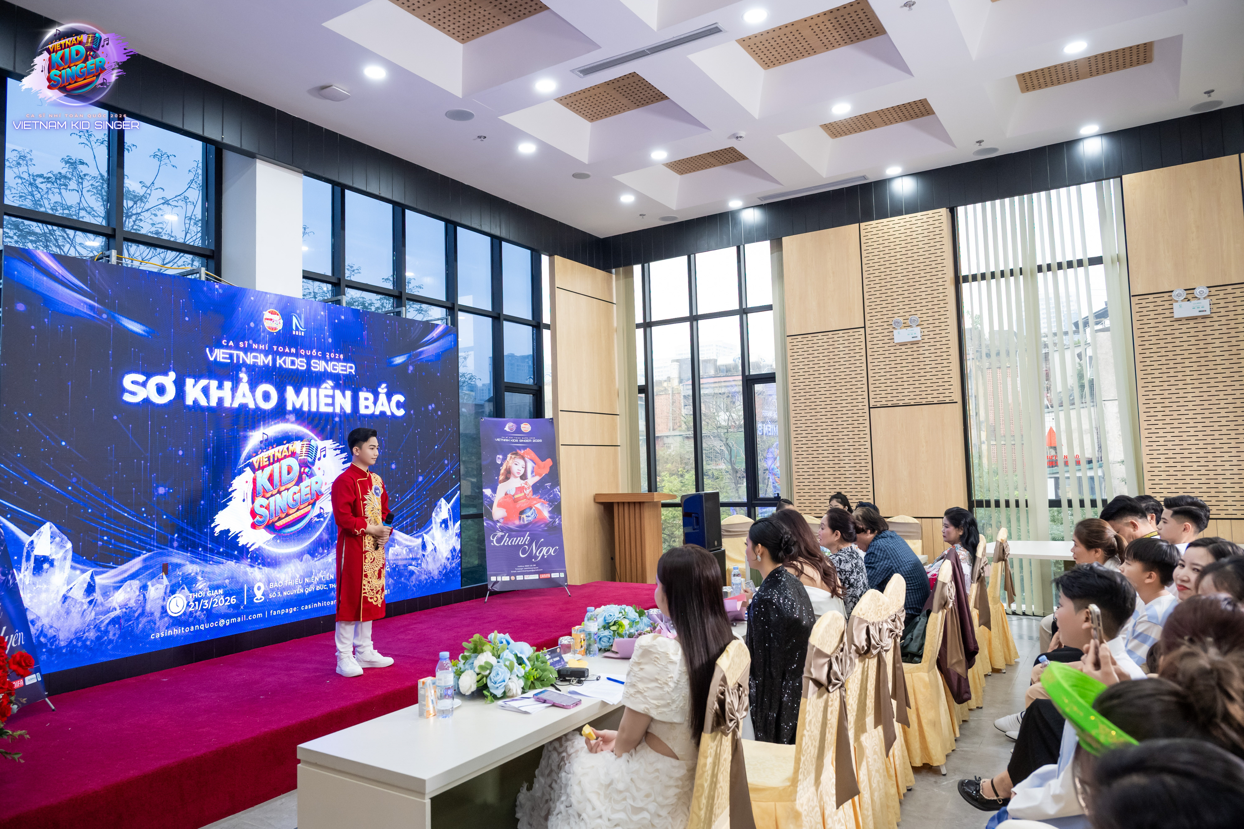 
Sau mỗi phần thi, c&aacute;c th&iacute; sinh đều nhận được g&oacute;p &yacute; chi tiết từ Ban Gi&aacute;m khảo.