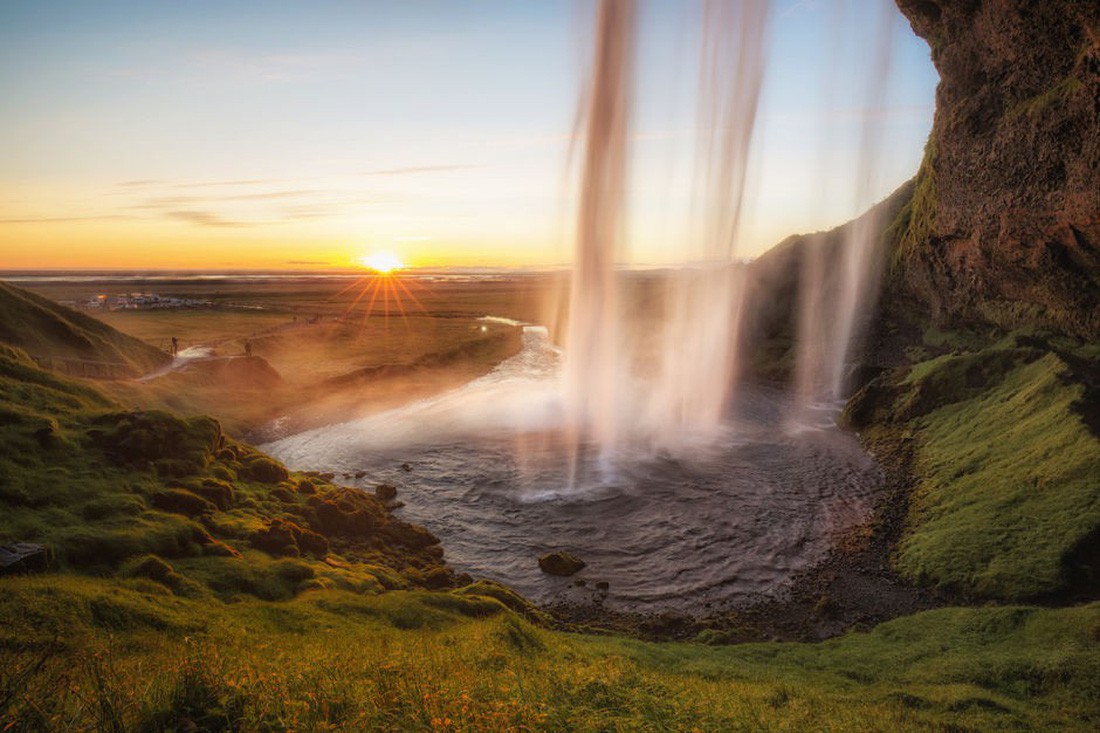 Th&aacute;c Seljalandsfoss (Iceland).