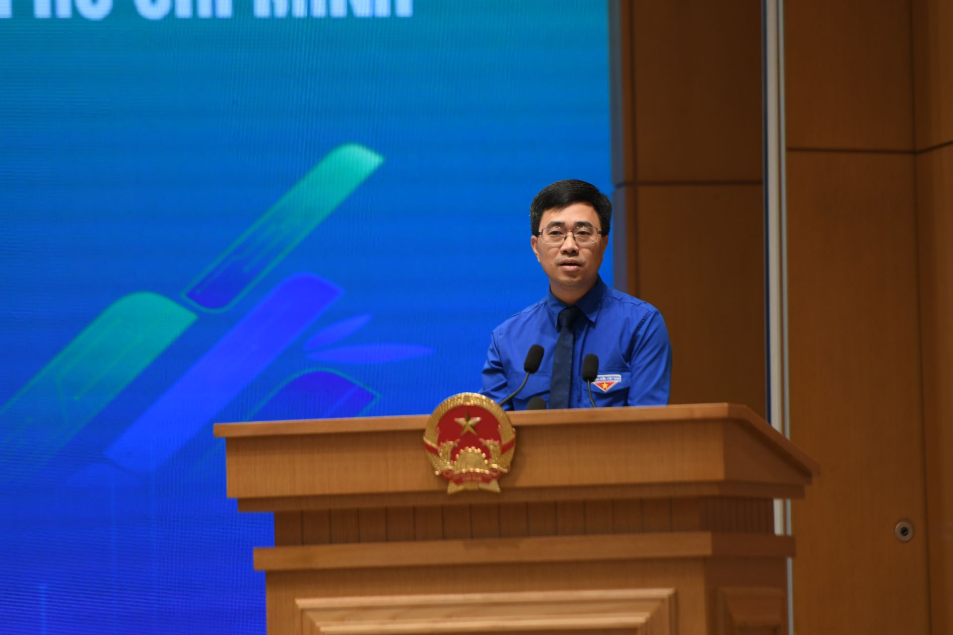 Tại chương tr&igrave;nh, Thủ tướng Ch&iacute;nh phủ v&agrave; c&aacute;c đại biểu đ&atilde; lắng nghe những chia sẻ của c&aacute;c gương mặt trẻ v&agrave; c&aacute;n bộ đo&agrave;n ti&ecirc;u biểu.