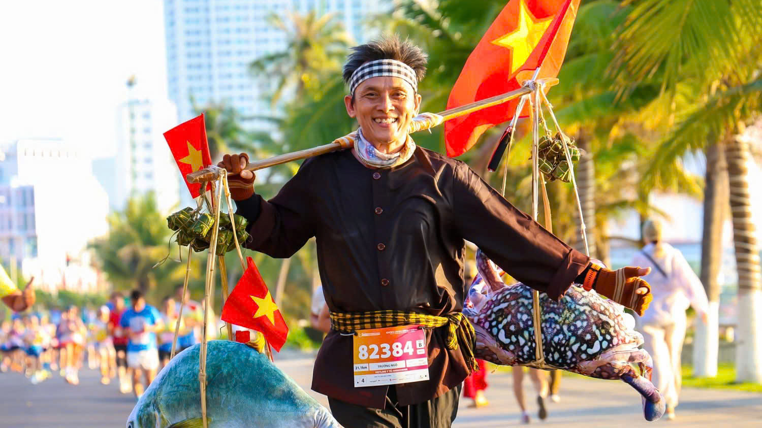 Chạy trong bình minh biển