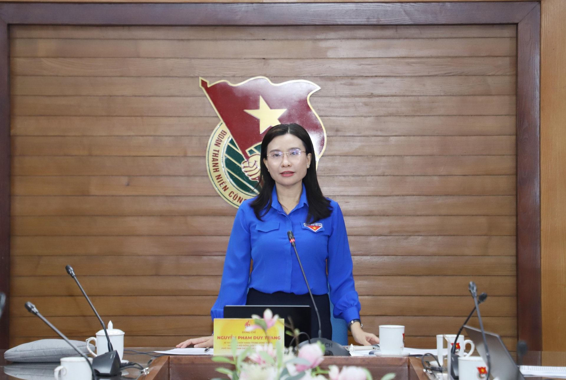 Bí thư Trung ương Đoàn Nguy&ecirc;̃n Phạm Duy Trang chủ trì h&ocirc;̣i nghị.