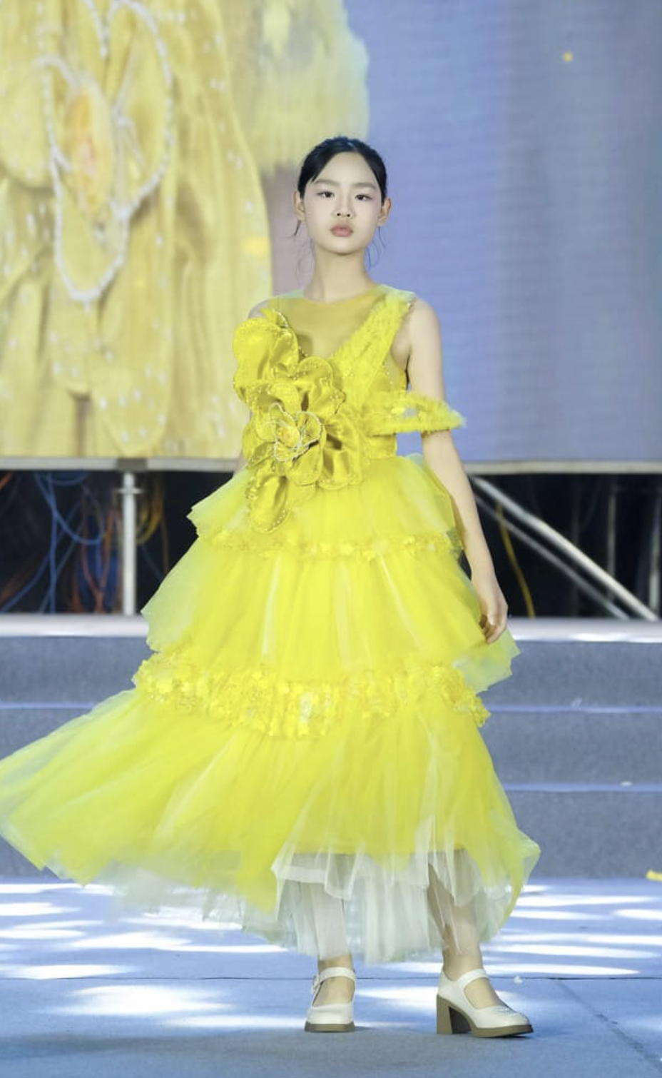 Ngọc Diệp c&ograve;n đạt nhiều th&agrave;nh t&iacute;ch trong học tập khi 5 năm liền đạt danh hiệu học sinh xuất sắc v&agrave; 2 năm đạt học sinh giỏi.