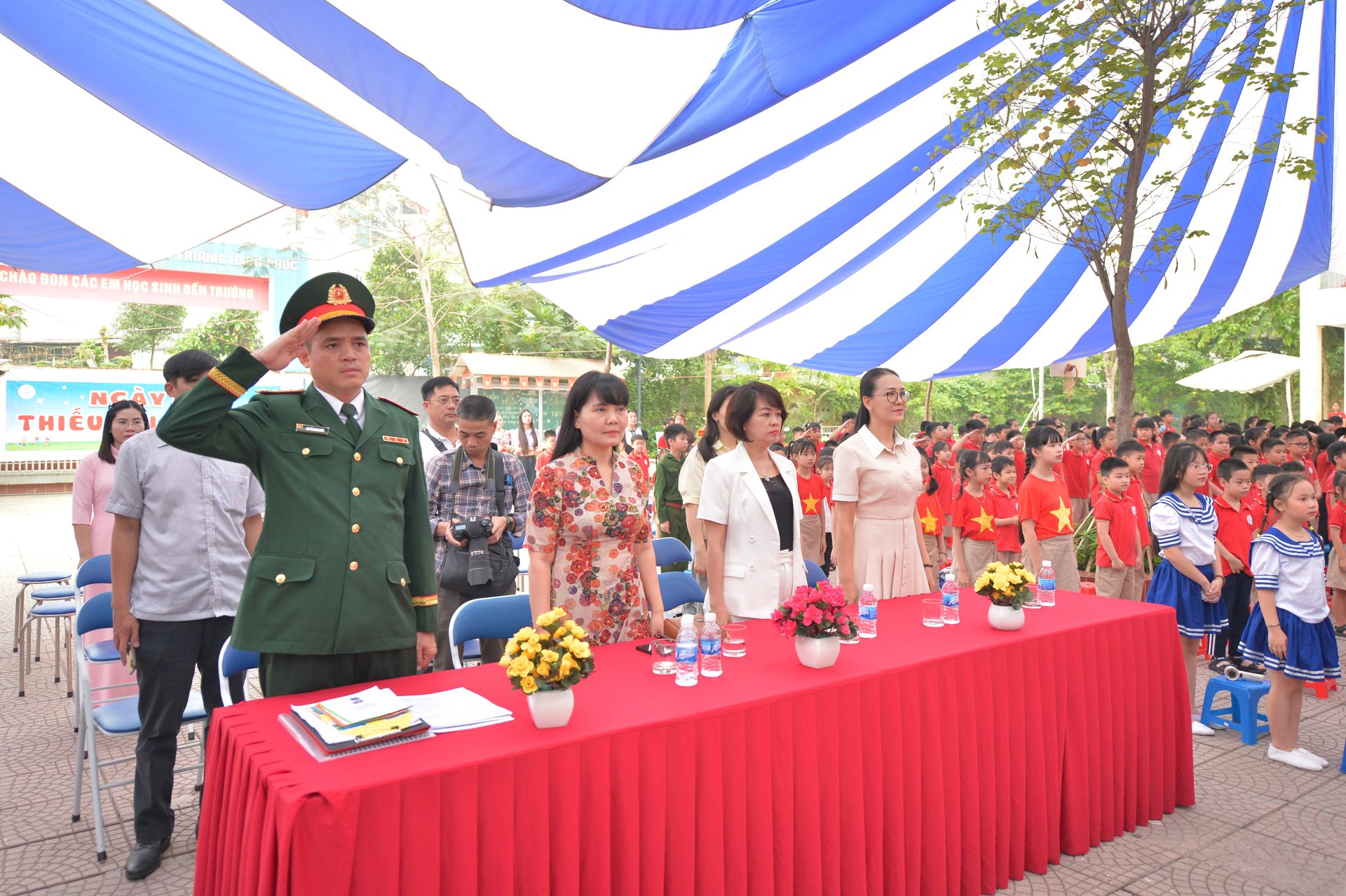 C&aacute;c đại biểu tham dự chương tr&igrave;nh.