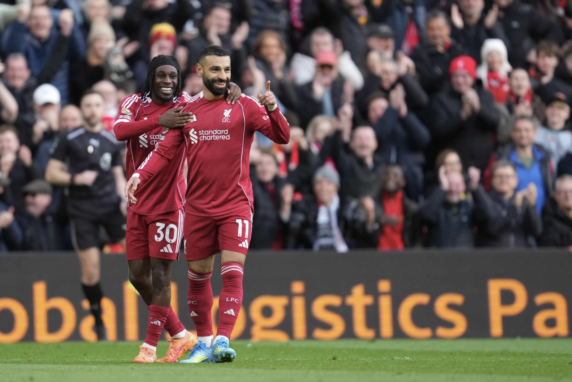 Salah ăn mừng sau khi ghi b&agrave;n v&agrave;o lưới Fulham.