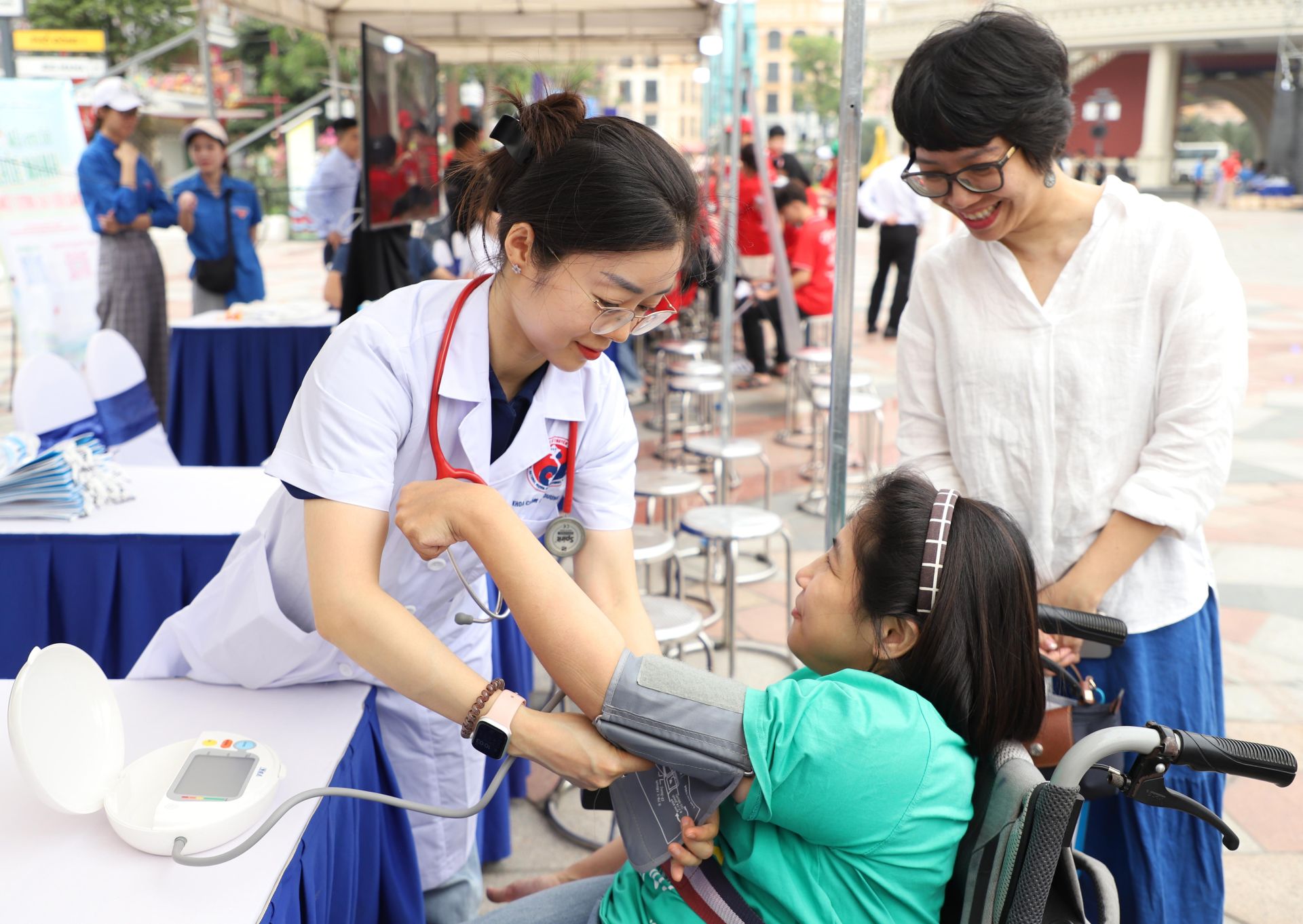 Nhiều hoạt động &yacute; nghĩa đ&atilde; được tổ chức tại ng&agrave;y hội.