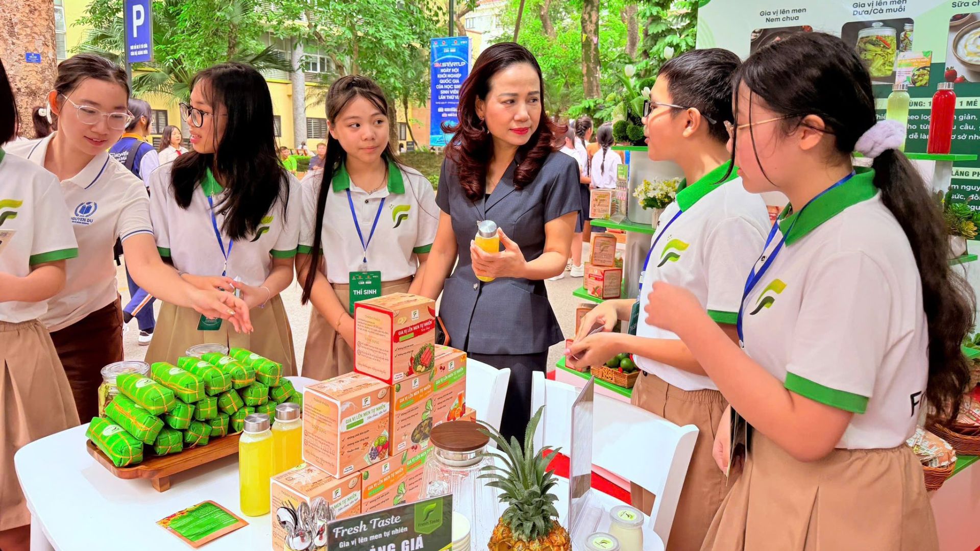 Hai trường THCS Hà Nội giành giải Nhất SV Startup 2026