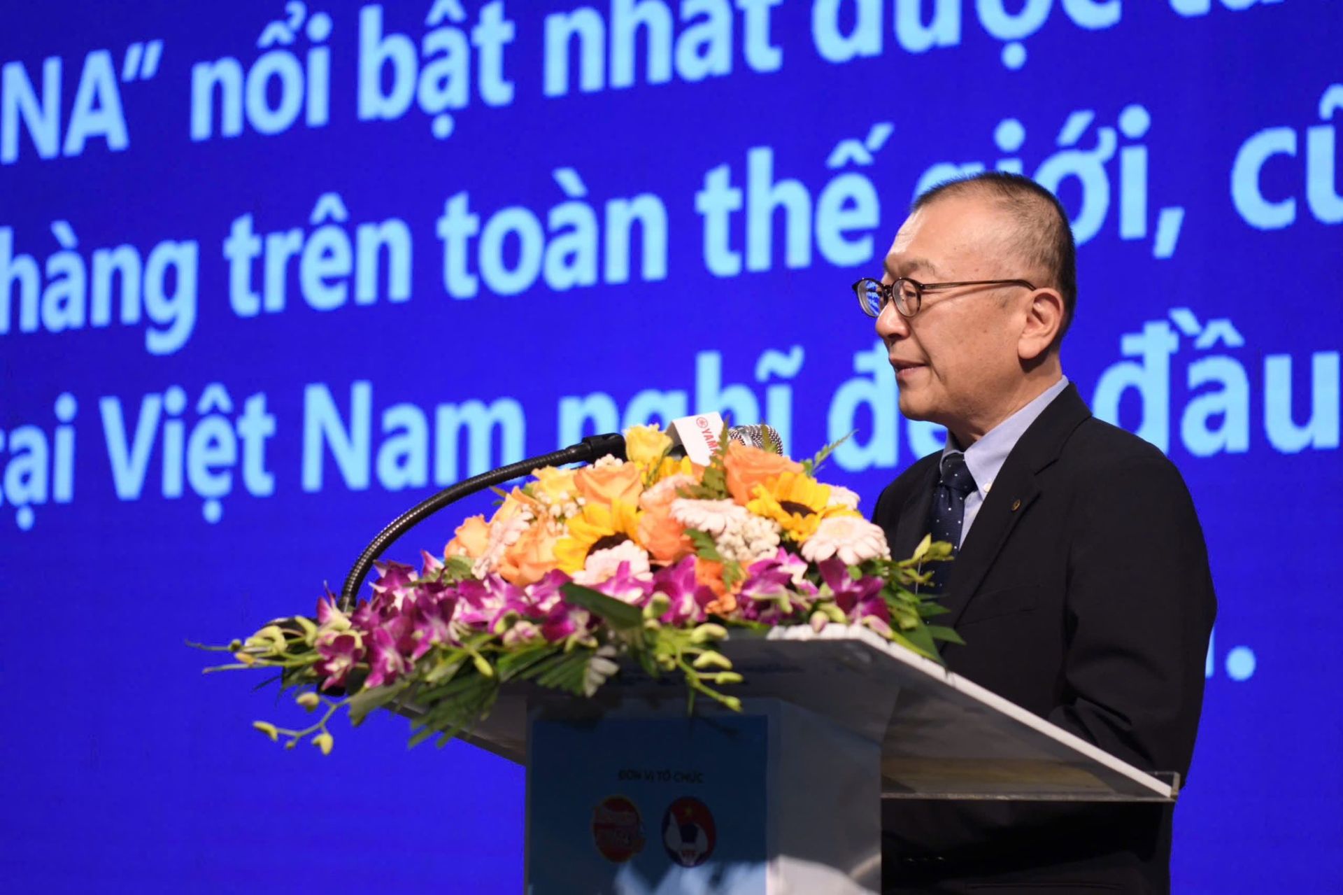 &Ocirc;ng Okutani Masahiro khẳng định thể thao l&agrave; một trong 3