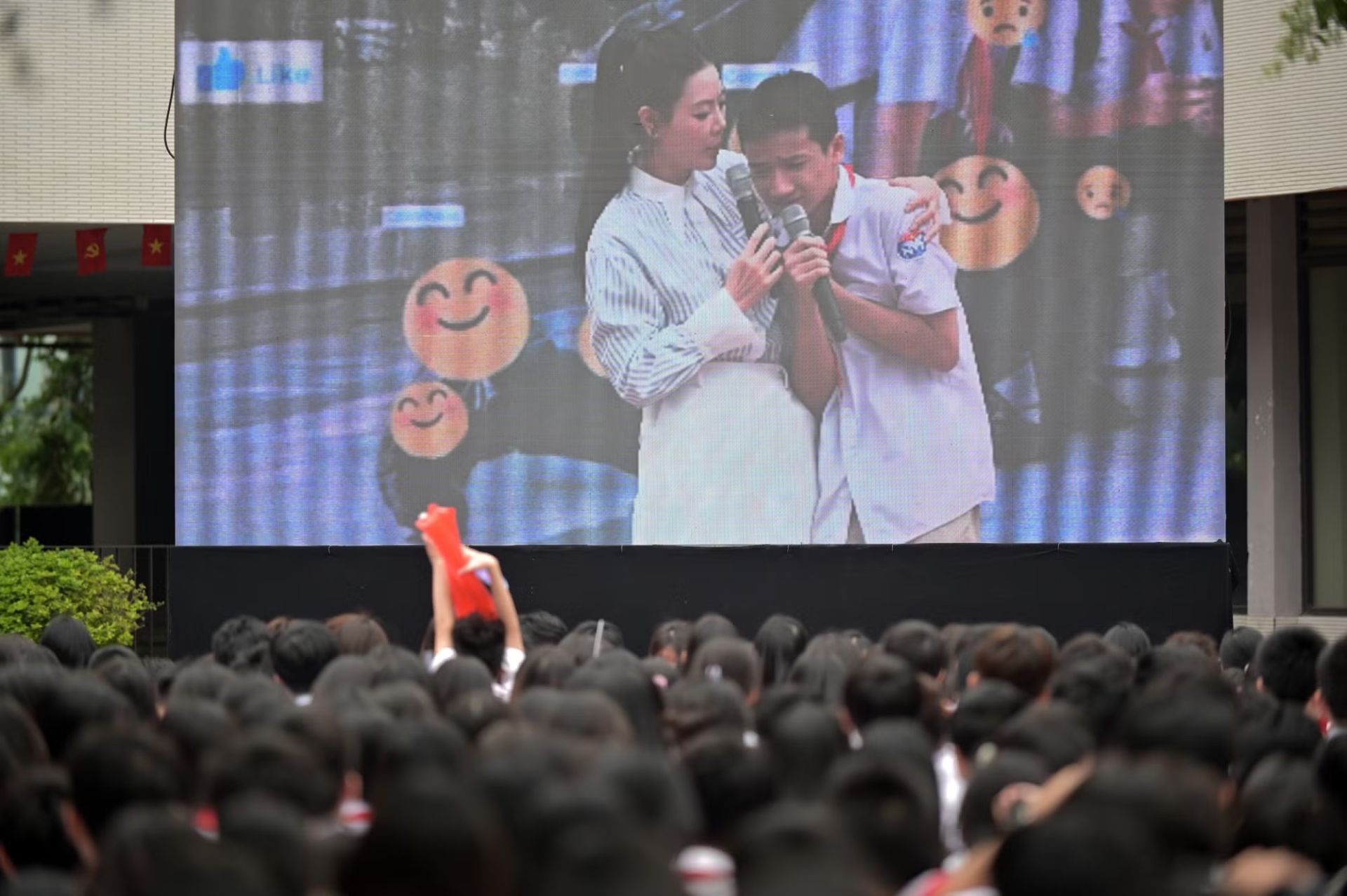 T&igrave;nh huống bạo lực học đường được Gen Z d&agrave;n dựng...