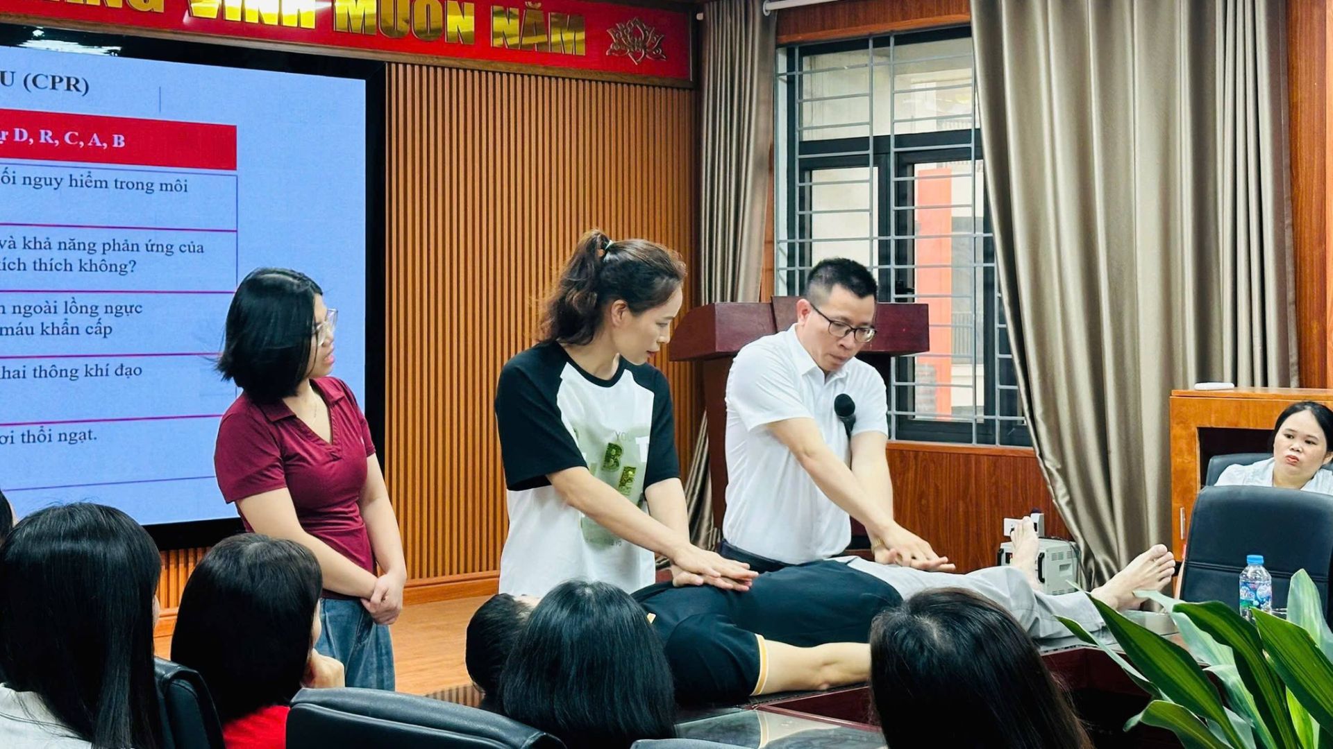 Chung tay xây dựng "pháo đài an toàn" cho học sinh