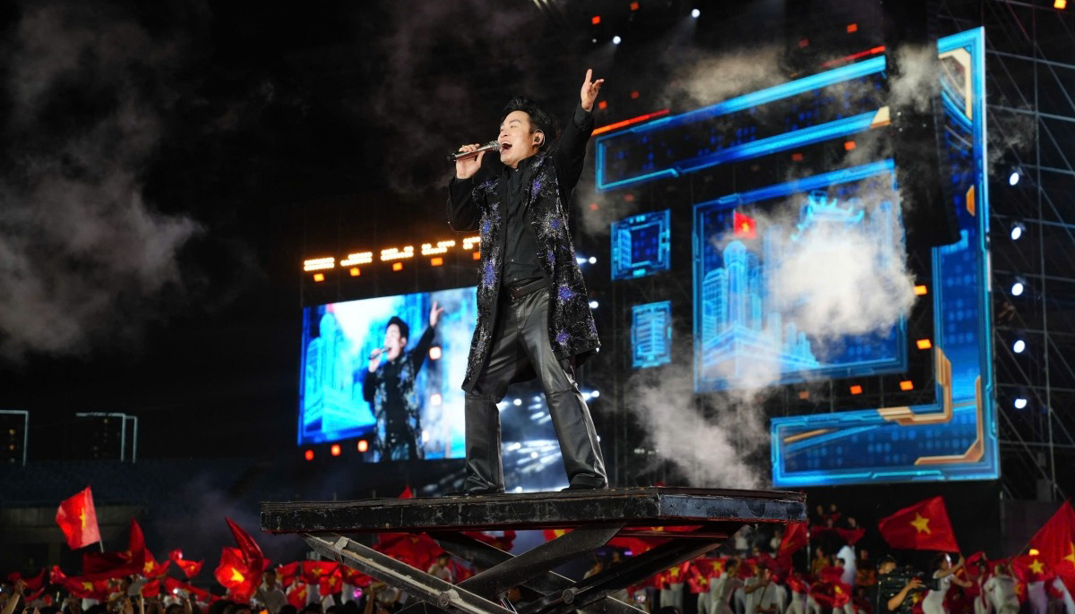 Ca sĩ Tùng Dương 