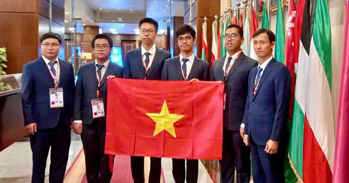 Học sinh được tuy&ecirc;̉n chọn thi Olympic qu&ocirc;́c t&ecirc;́ sẽ kh&ocirc;ng phải thi t&ocirc;́t nghi&ecirc;̣p và được xét thẳng vào đại học.