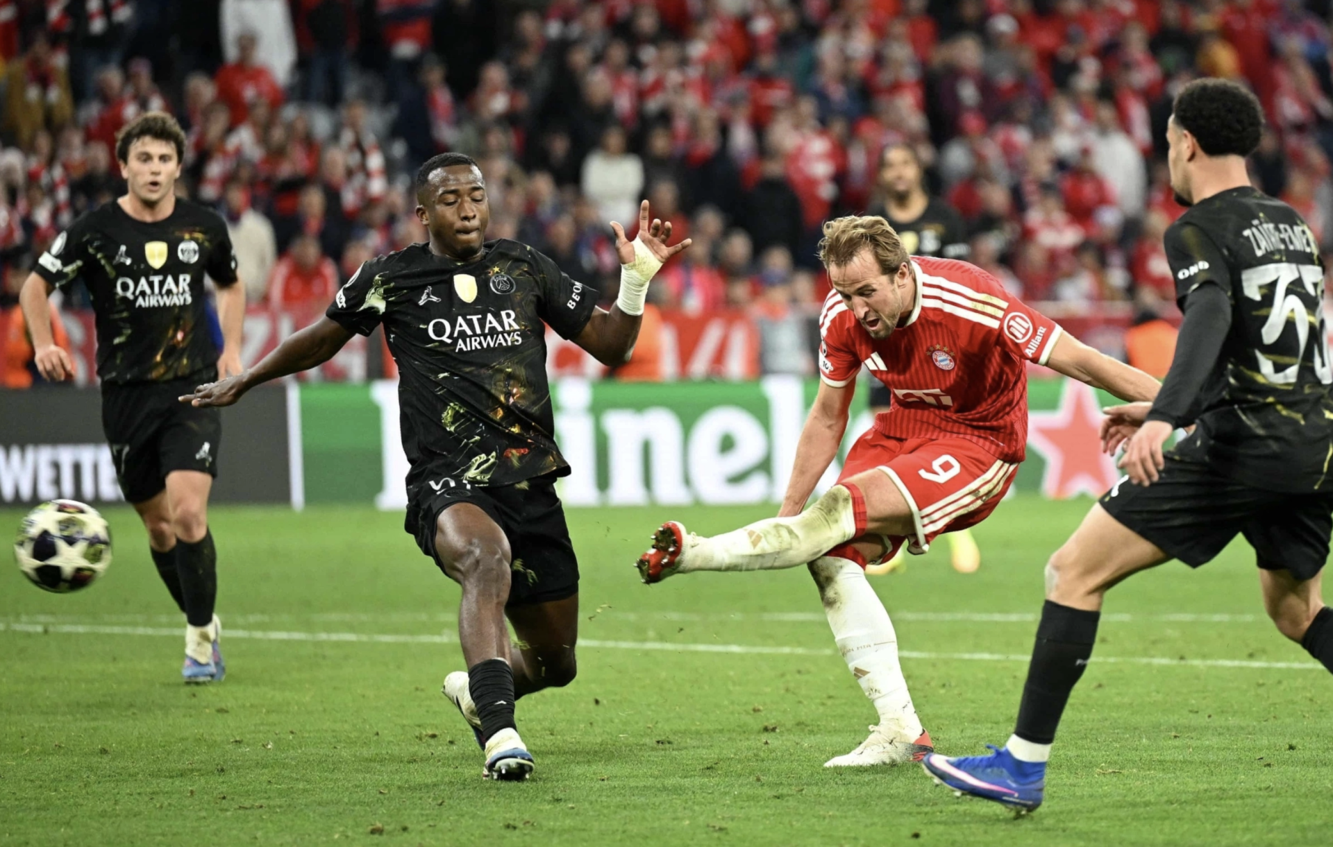 B&agrave;n thắng gỡ h&ograve;a 1-1 của Harry Kane. 
