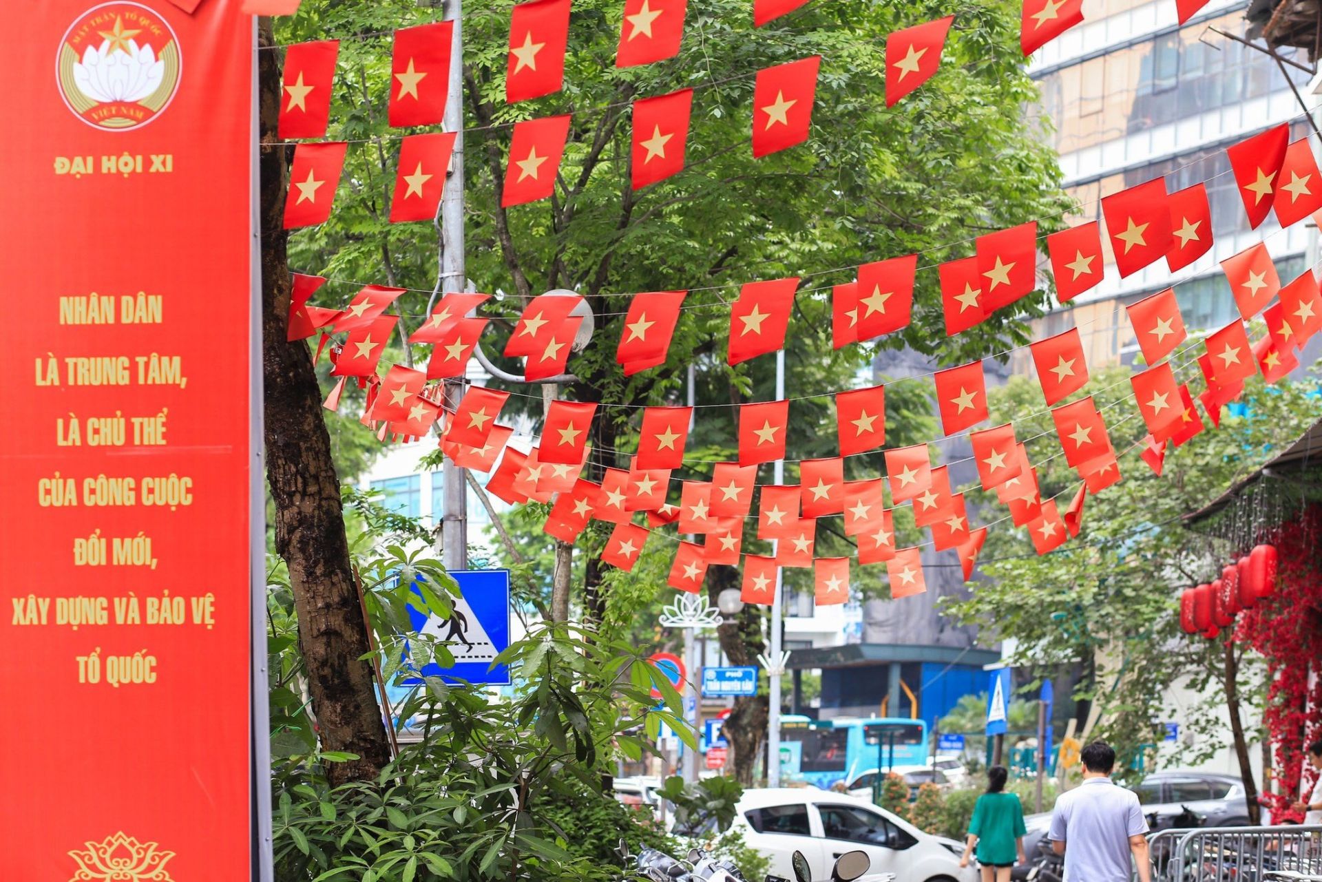 Đại hội đại biểu to&agrave;n quốc Mặt trận Tổ quốc Việt Nam l&agrave; dấu mốc lịch sử, mở đầu cho nhiệm kỳ vận h&agrave;nh bộ m&aacute;y với tầm v&oacute;c v&agrave; chặng đường ph&aacute;t triển mới khi c&aacute;c tổ chức ch&iacute;nh trị - x&atilde; hội v&agrave; c&aacute;c hội quần ch&uacute;ng do Đảng, Nh&agrave; nước giao nhiệm vụ về trực thuộc Mặt trận Tổ quốc Việt Nam. 