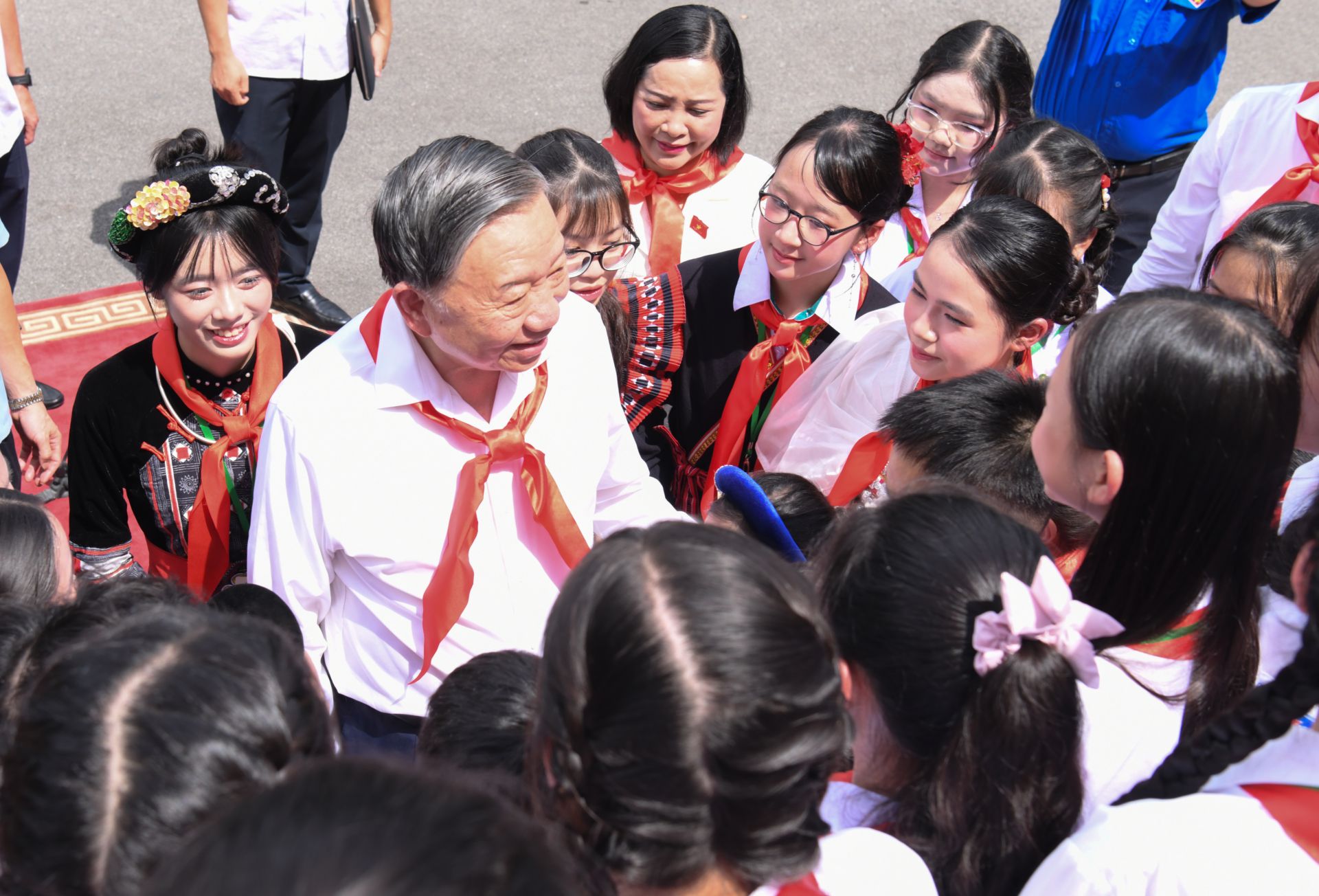 Tổng B&iacute; thư, Chủ tịch nước T&ocirc; L&acirc;m gặp mặt 85 đội vi&ecirc;n ti&ecirc;u biểu.