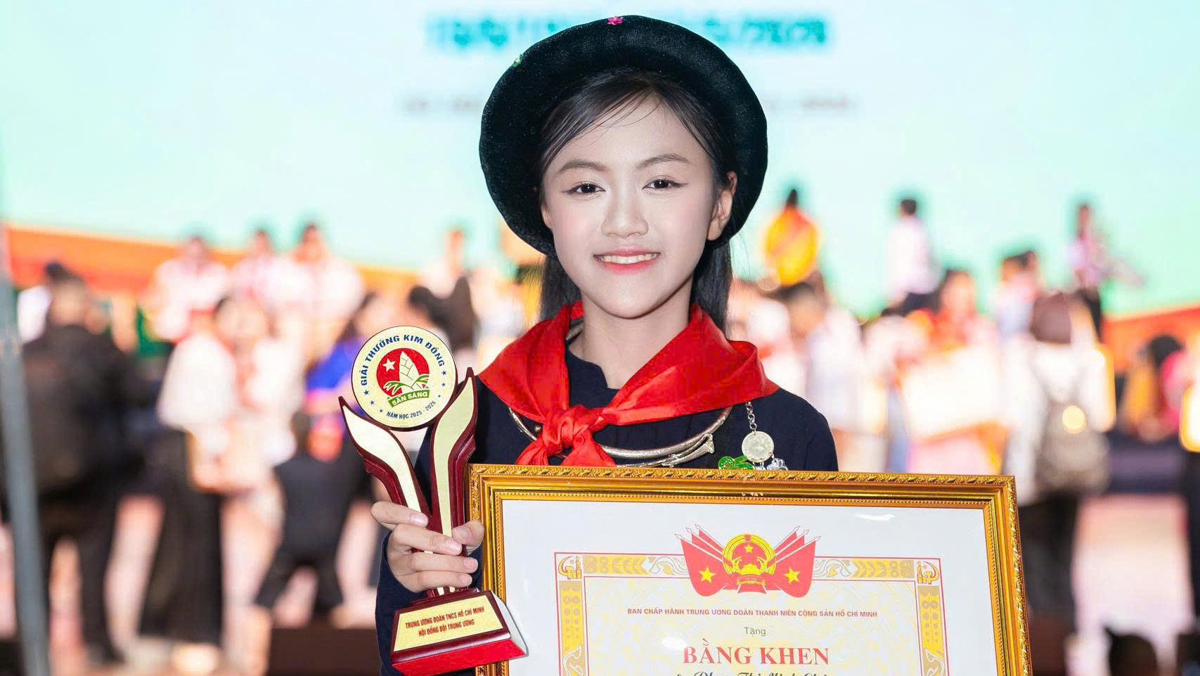 “Nữ ca sĩ nhí được yêu thích nhất” tại Búp Sen Vàng Phan Thị Minh Châu vinh dự được trao tặng Giải thưởng Kim Đồng năm 2026