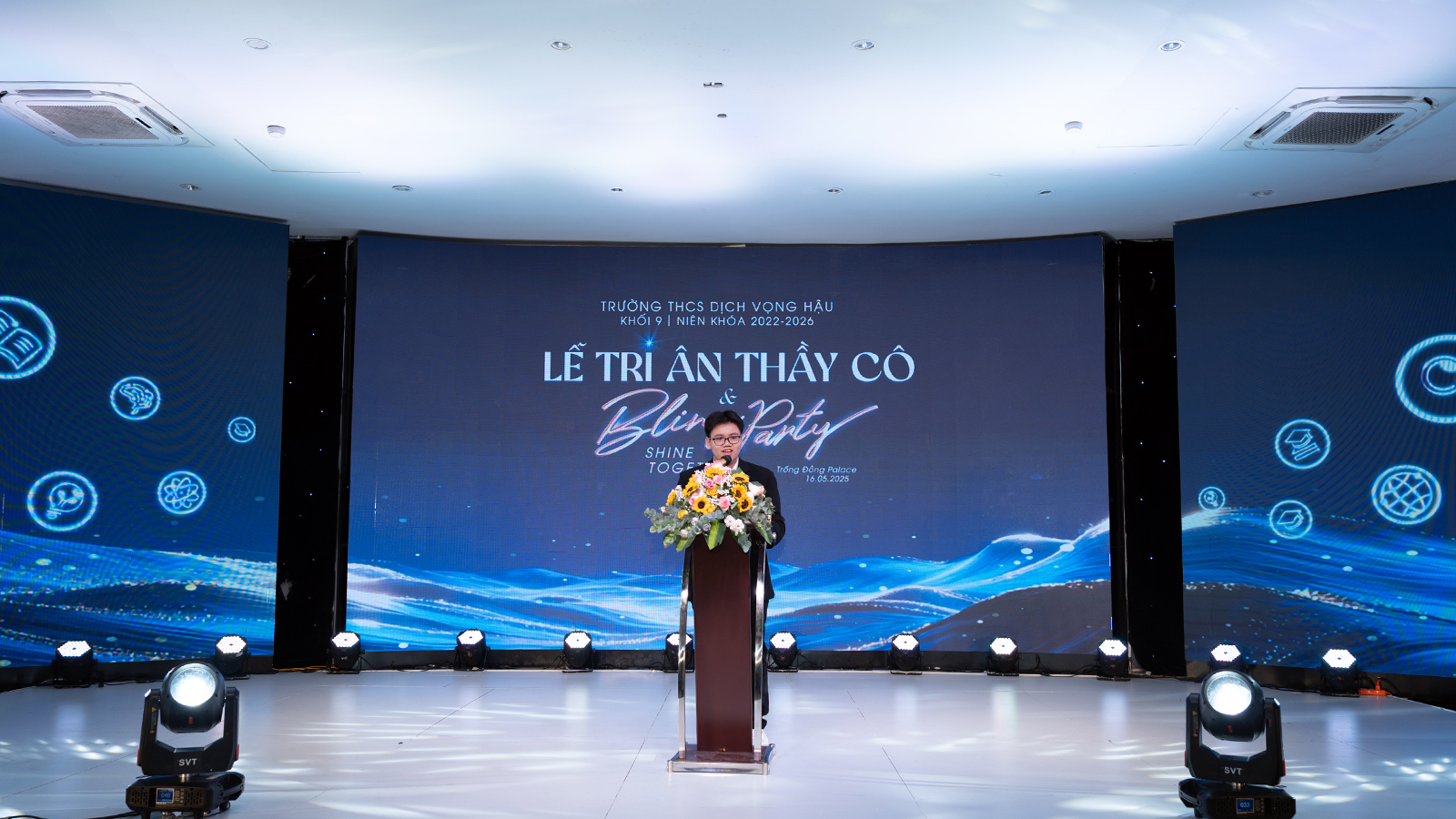 Em H&agrave; Quang H&ugrave;ng Anh - lớp trưởng lớp 9A5, đại diện học sinh khối 9 ph&aacute;t biểu