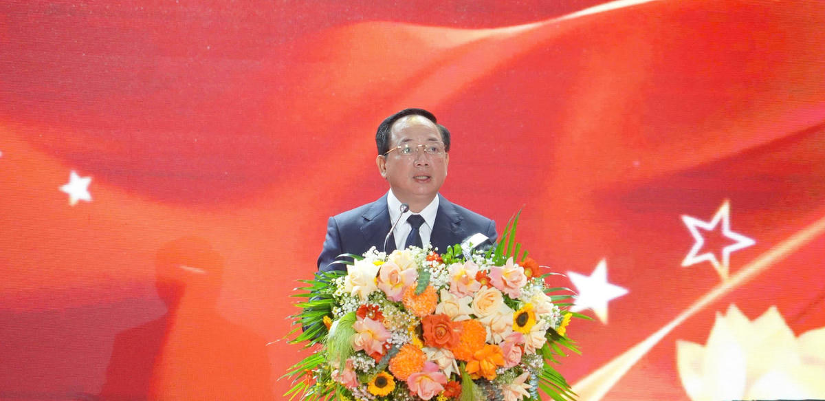 B&iacute; thư Trung ương Đảng, Trưởng ban Tuy&ecirc;n gi&aacute;o v&agrave; D&acirc;n vận Trung ương Trịnh Văn Quyết.